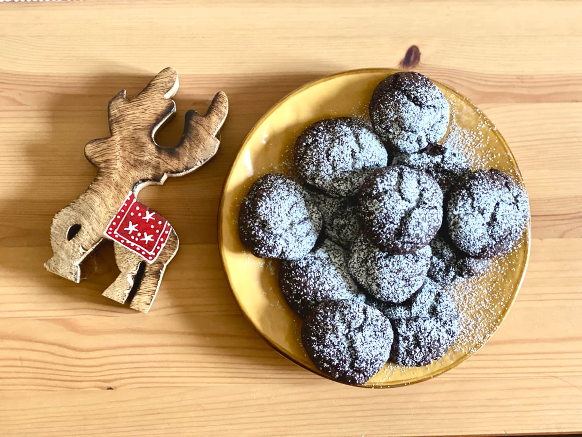 Guida il tuo farro sulle ossa dei morti - Biscotti PanOssa al cacao