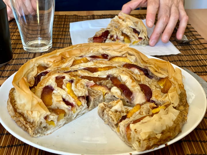 Derive ottomane di mezza estate - Crinkle cake con le pesche e pure qualche muffin